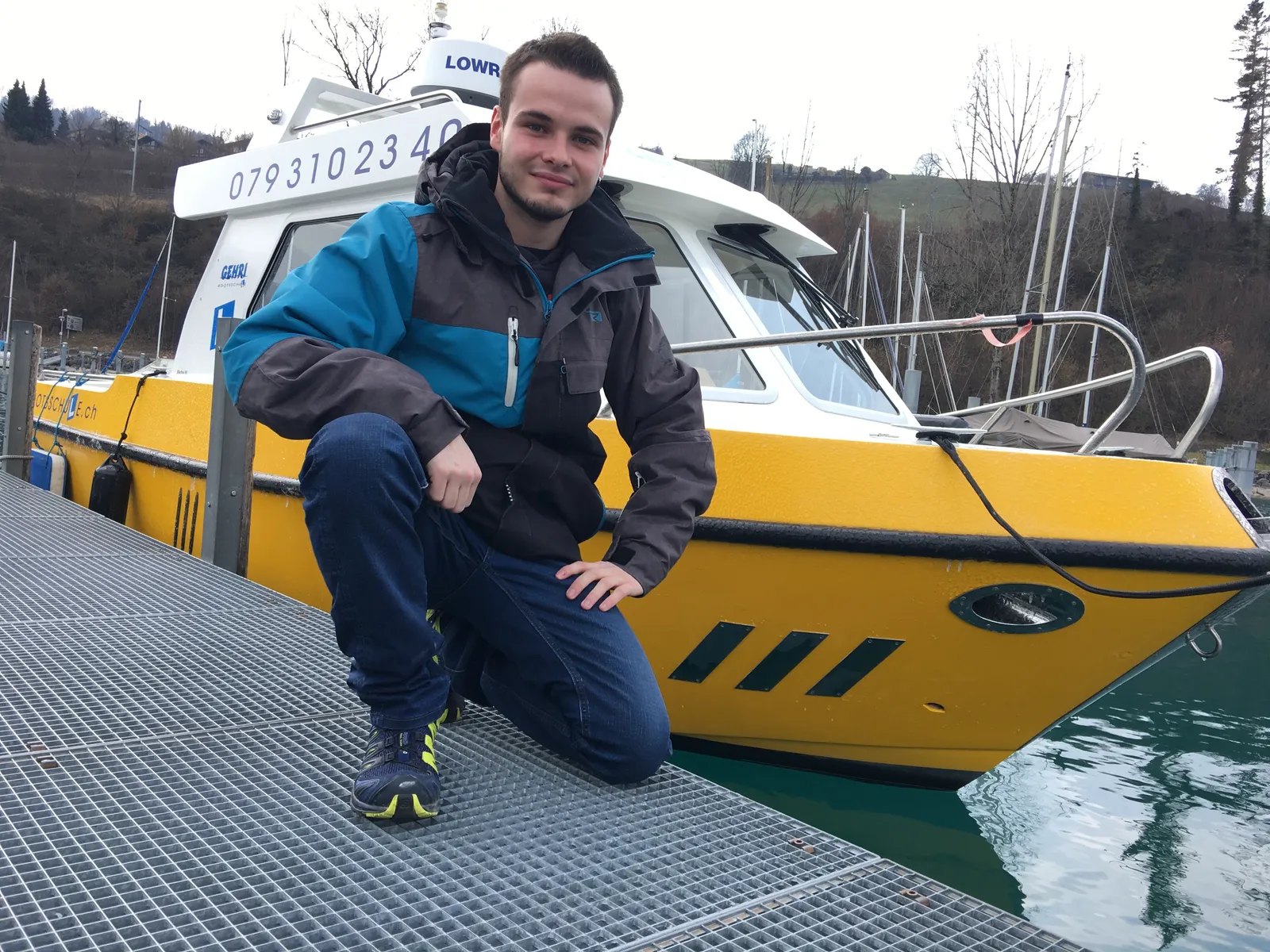 Bootspr&uuml;fung am Thunersee erfolgreich bei minus 8&deg; und starker Bise mit Fahrschulboot von Gehri Bootsfahrschule bestanden.