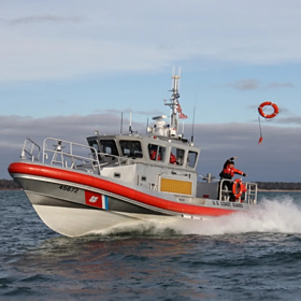 Neue Bestimmungen in der Binnenschifffahrtsverordung f&uuml;r die Bootspr&uuml;fung Motorboot Kat. A und Segelschiff Kat. D auf schweizerischen Gew&auml;ssern.