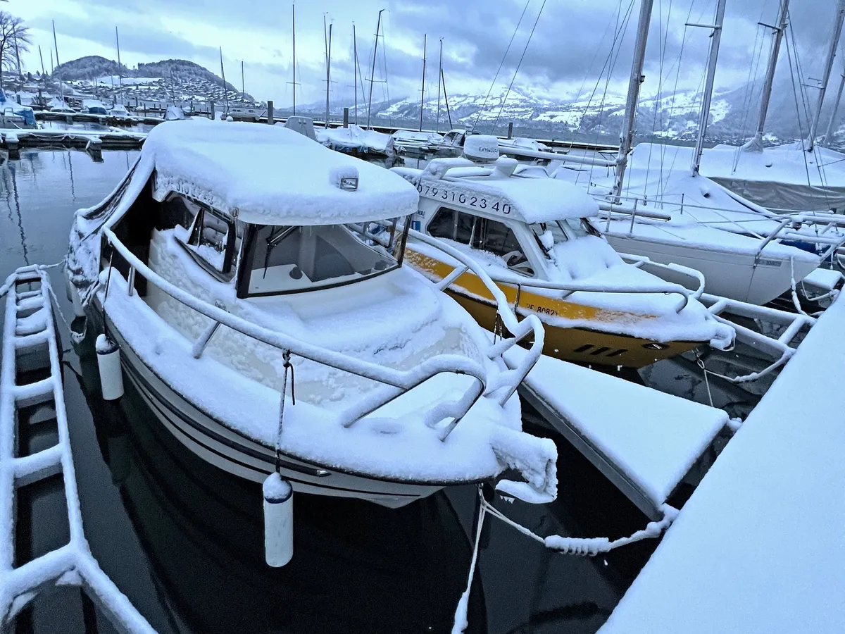 bootsschule_winter_thunersee.jpg