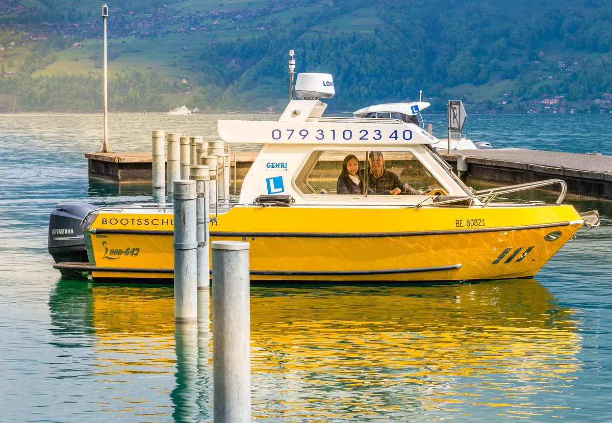 bootsfahrschule_thunersee_bootspr-fung.jpg